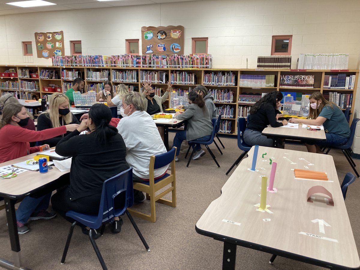 STEMAZingST's tweet photo. Oyama and Warren Elementary teachers had some #STEMAZingpHun on Wednesday exploring wireless electricity modules, building @MeetEdison #EdTank robots and driving through obstacle courses, and then engineering Bit Picker Upper Bots for our @RobotGeneral5! https://t.co/BFrWYp18PW https://t.co/s5ZMYNauPm