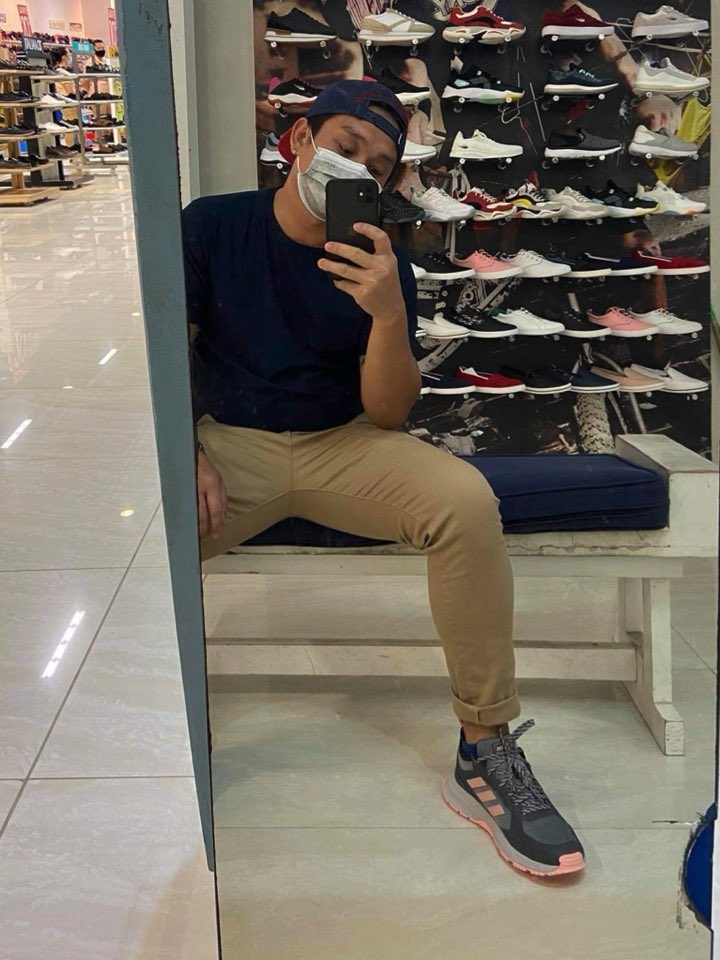 21Jeffson's tweet photo. @Rnzvmo Ay iba haha https://t.co/V1HRvK5jV6