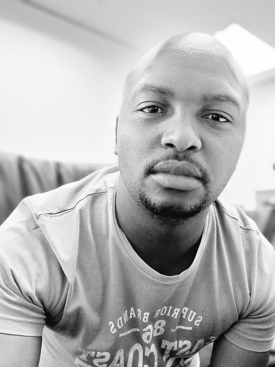 u_Nsuko's tweet photo. Friday ondulela wokugcina ngisespan. https://t.co/G8URsQvvM8