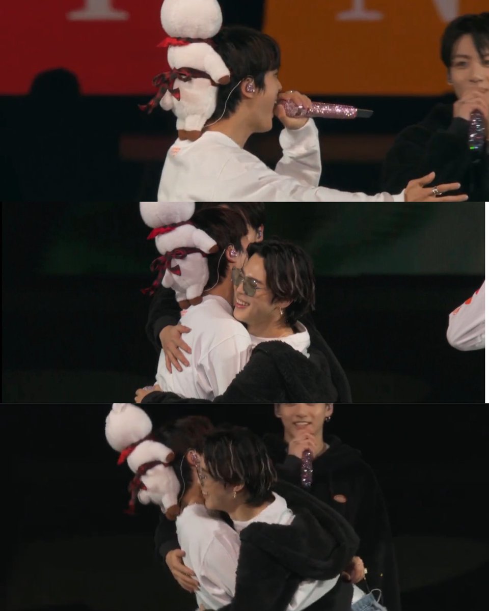 THIS JINMIN HUG 😭