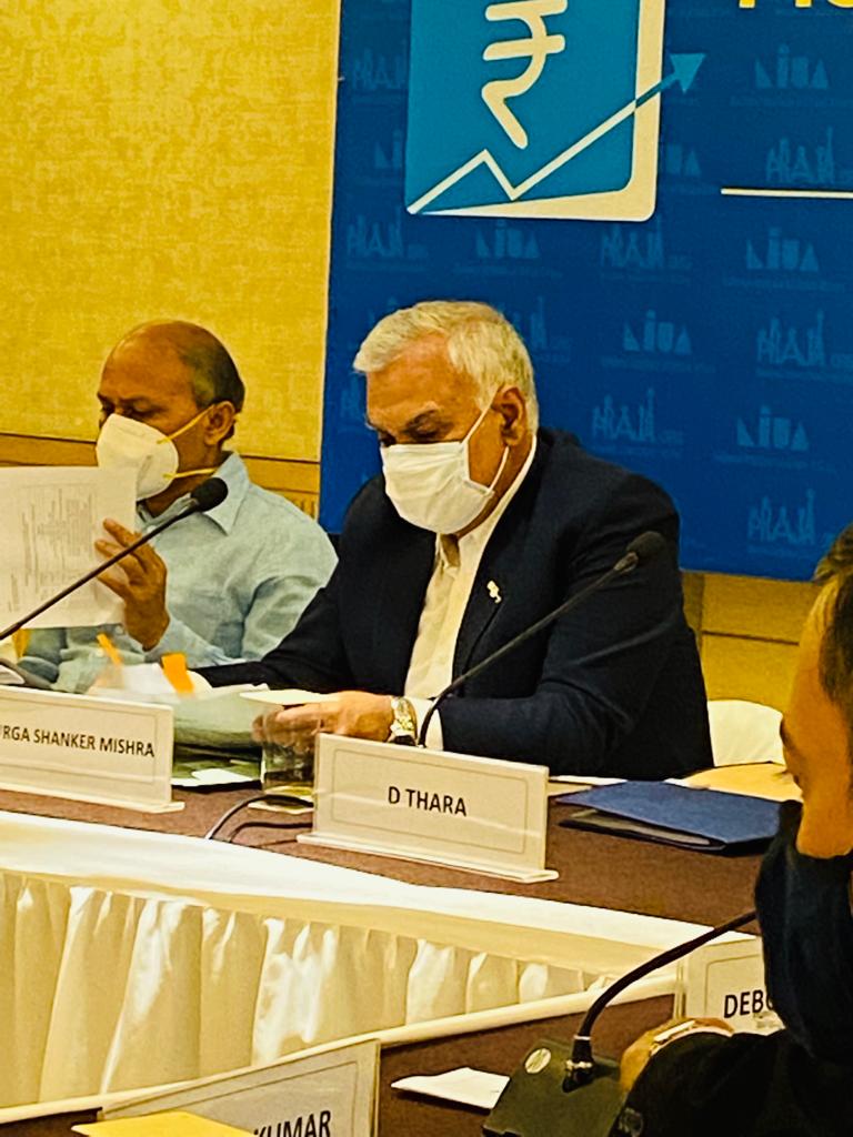 Prajafoundation's tweet photo. @Secretary_MoHUA, in 'Consultation on #FiscalEmpowerment of #CityGovernments' stated "#MunicipalCorporations lack of adequate financial strength. Reforms using fiscal tools like #MarketBorrowing, methods of #PropertyTax collection etc. need to be made going forward." https://t.co/JAziRtvcrs
