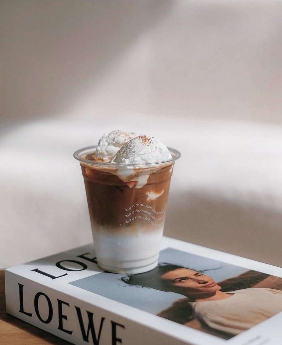 Barista_TH's tweet photo. Like A Mountain Khao Yai📍หนาวนี้ไม่เหงา ขับรถไปจิบกาแฟอร่อยๆ ที่่เขาใหญ่กัน ดีย์อีกแล้วว บรรยากาศดีมาก มีที่นั่งทั้งโซน indoor แอร์เย็น แสงสวย และโซน outdoor พื้นที่สนามหญ้ากว้างขวาง แนะนำกาแฟ Like a mountain เป็นเมนู Signature กาแฟนม ท็อปด้านบนด้วยเฟรชครีม😍
@aroii @Kin24hrs https://t.co/f5A7KKrhRa