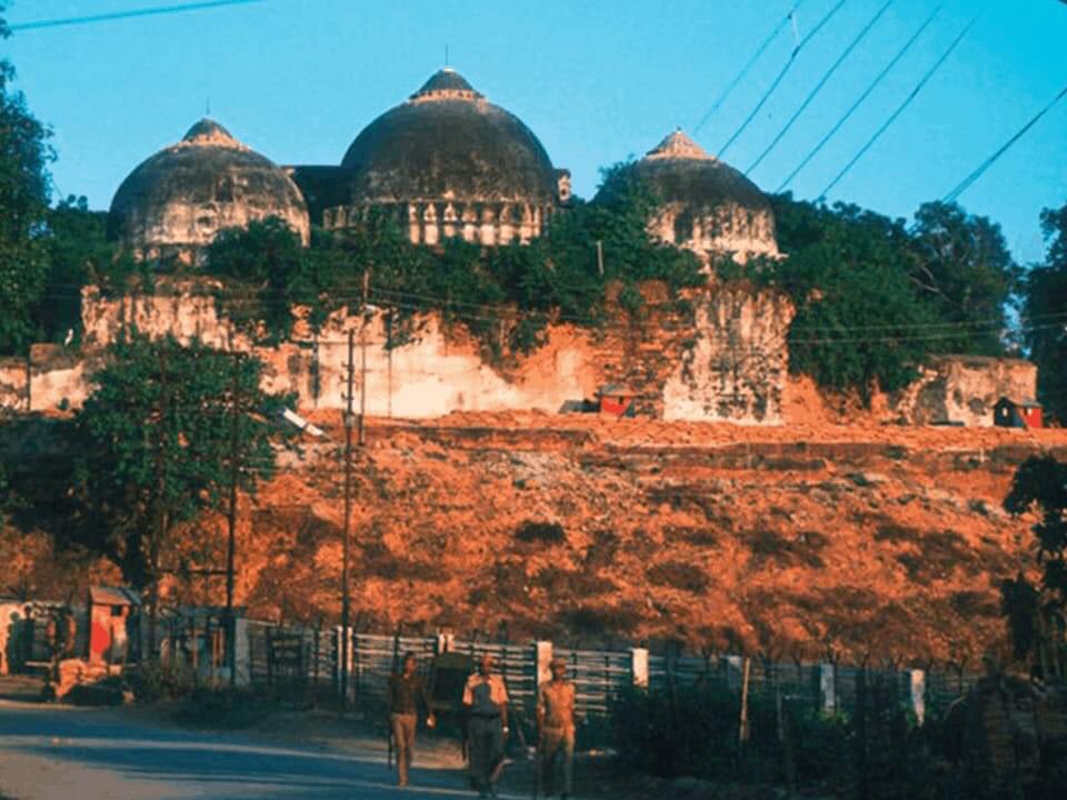 Hum Pe Kharz Hai Teri Shahadata
Aye Babri Masjid INSHALLAH ALLAHA
Tujhe Usi Maqam Pe Fir Se
Taameer Karenge #BabriMasjidVictimOfInjustice #BabriVictimofInjustice #babrimasjid