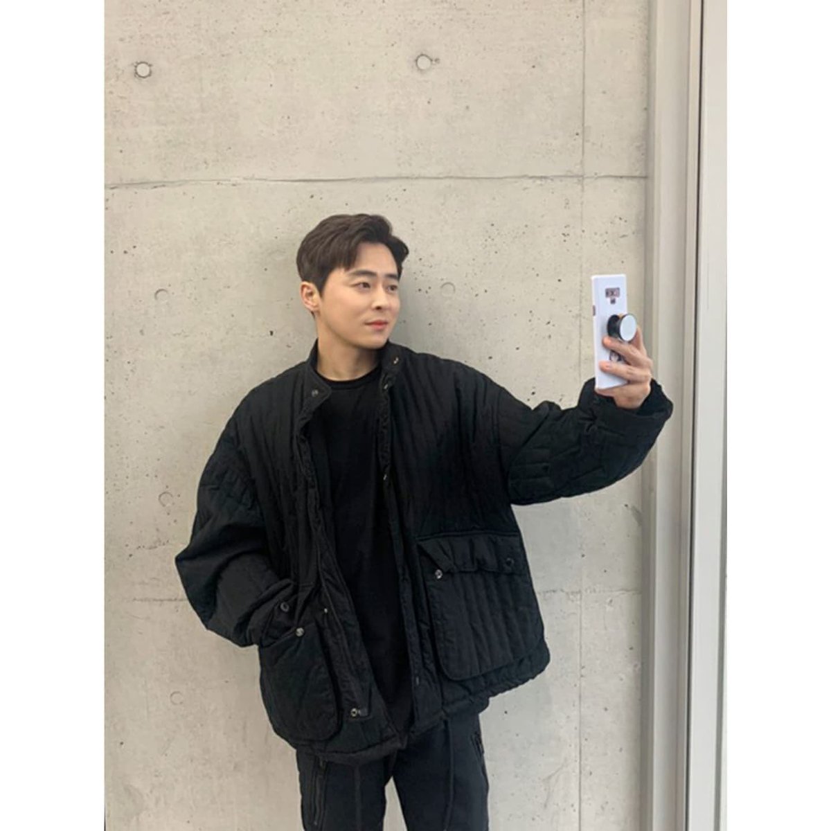 짜증나네ㅠ 넘 잘생겨서ㅠㅜㅠ