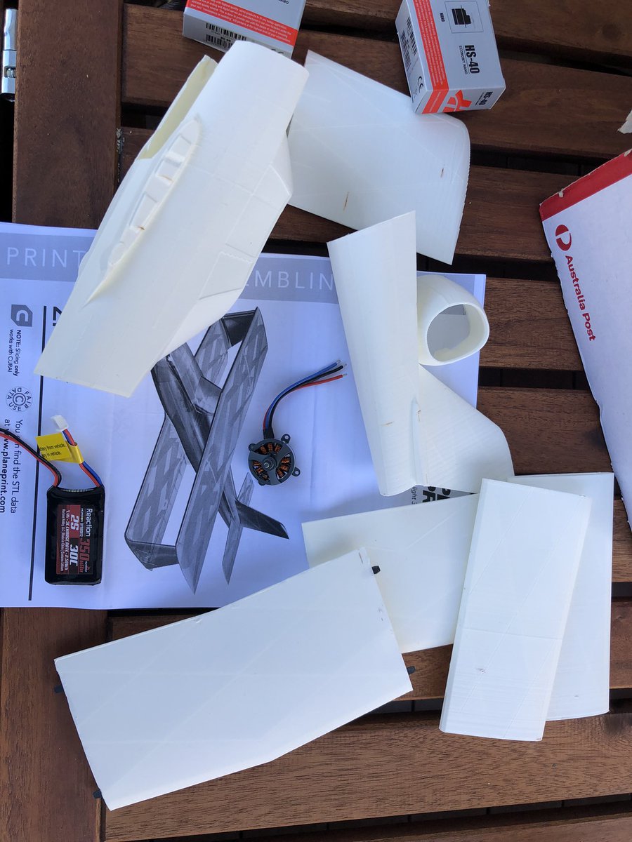 dbradby's tweet photo. My good friend @TinPotRadio1 printed me a plane and sent it to me! Now I just need to put it together and fly it #maverick https://t.co/O7lQO0FQnR