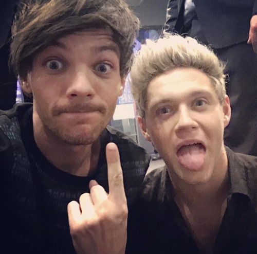 todays1dhistory's tweet photo. Today (December 3) in 2015 - “Random pic with Neil the other day” 🥰🥰
(via Louis' Insta) https://t.co/HjQOvTCfLM