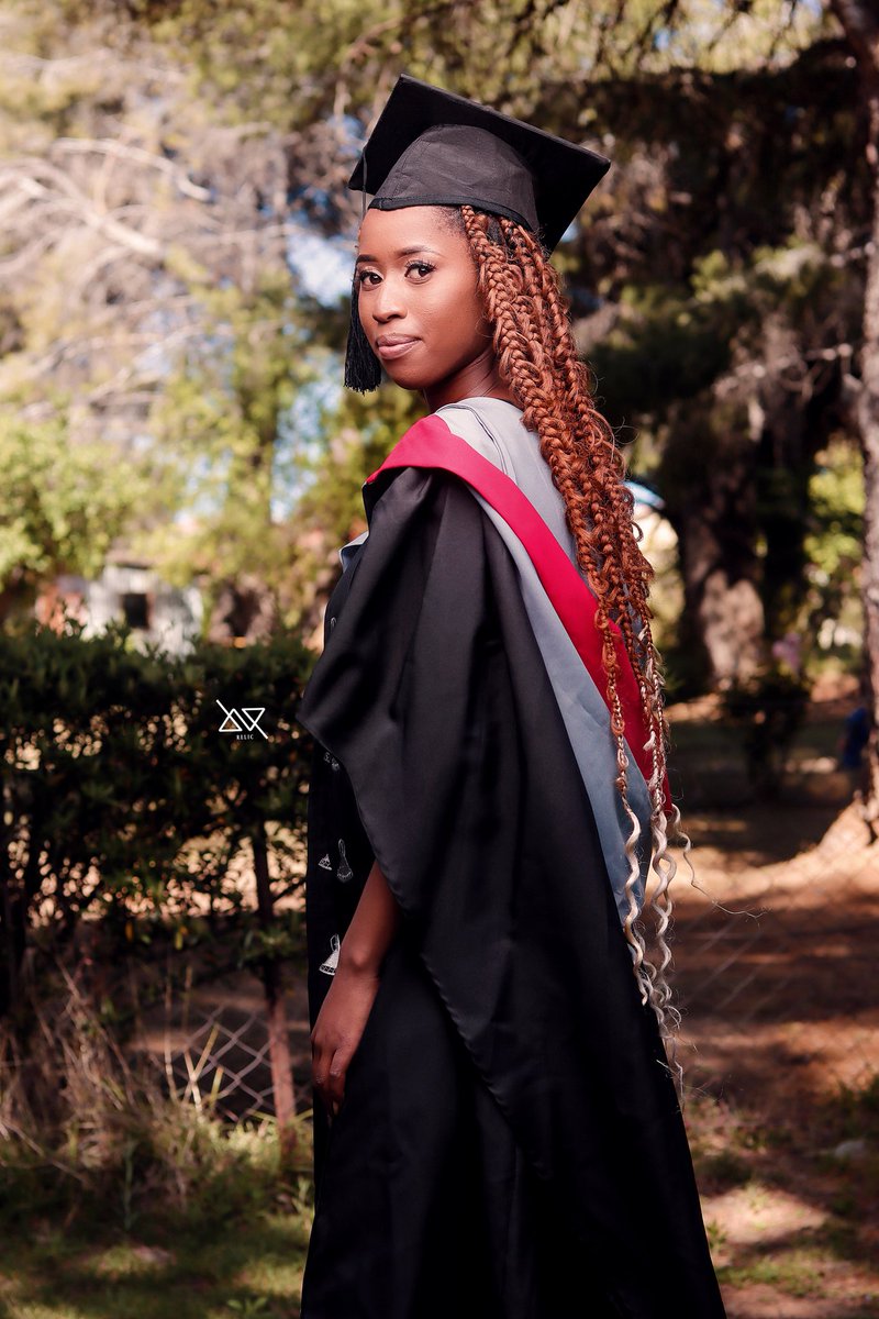 RelicThapelo's tweet photo. Graduation shoot with
Muse :@LintleLenepa 
Ph📸:@RelicThapelo

🇱🇸📸

#photo #photos #pic #pics #picture #pictures #snapshot #art #beautiful #instagood #picoftheday #photooftheday #Twittermers #igers #instalove #instamood #instagood #followme #follow #comment #shoutout https://t.co/kEurtWWdtl