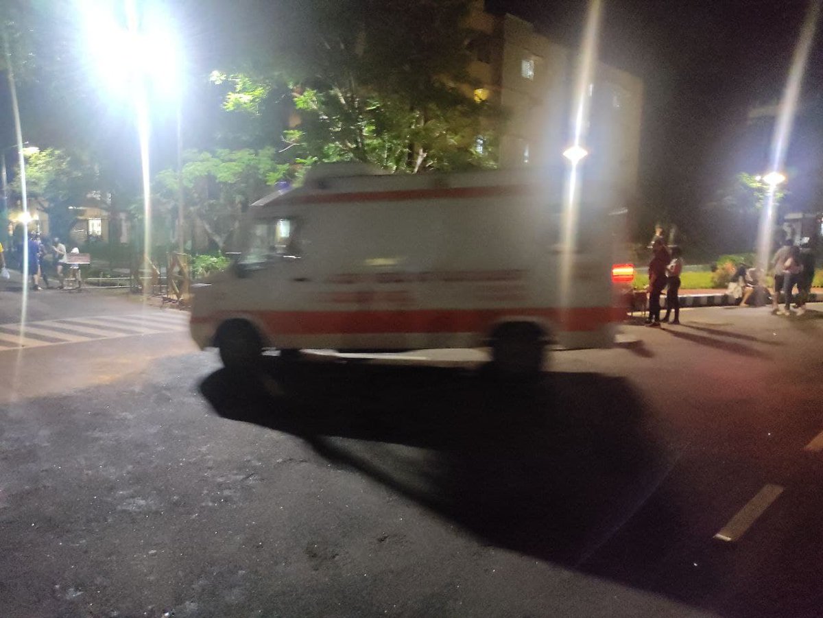 thakgayahuvro's tweet photo. Covid  in campus
#manipalexamfiasco #cancelMITexams
 #TrauMit 
#CancelEndSemsOrWeBoycott
 #enoughmanipal 
#cancelendsem
#saveMITstudents
#trauMIT 
@anubha1812
@MAHE_Manipal 
@nsuiudupi
@NSUIKarnataka
@MANISH_G_RAJ
@ugc_india
@dcudupi
@EduMinOfIndia
@AlmeidaChristan
@dpradhanbjp https://t.co/2A5zWYzR79