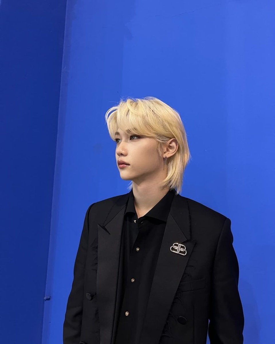 StrayKidsGlobal's tweet photo. [211203 IG UPDATE]

Trans:
"The daesang belongs to STAY 💙👌🏻 
#straykids #stay"

🔗: https://t.co/t3hXDMO9QY

@Stray_Kids #스트레이키즈 #スキズ https://t.co/K9s3f6iSWP