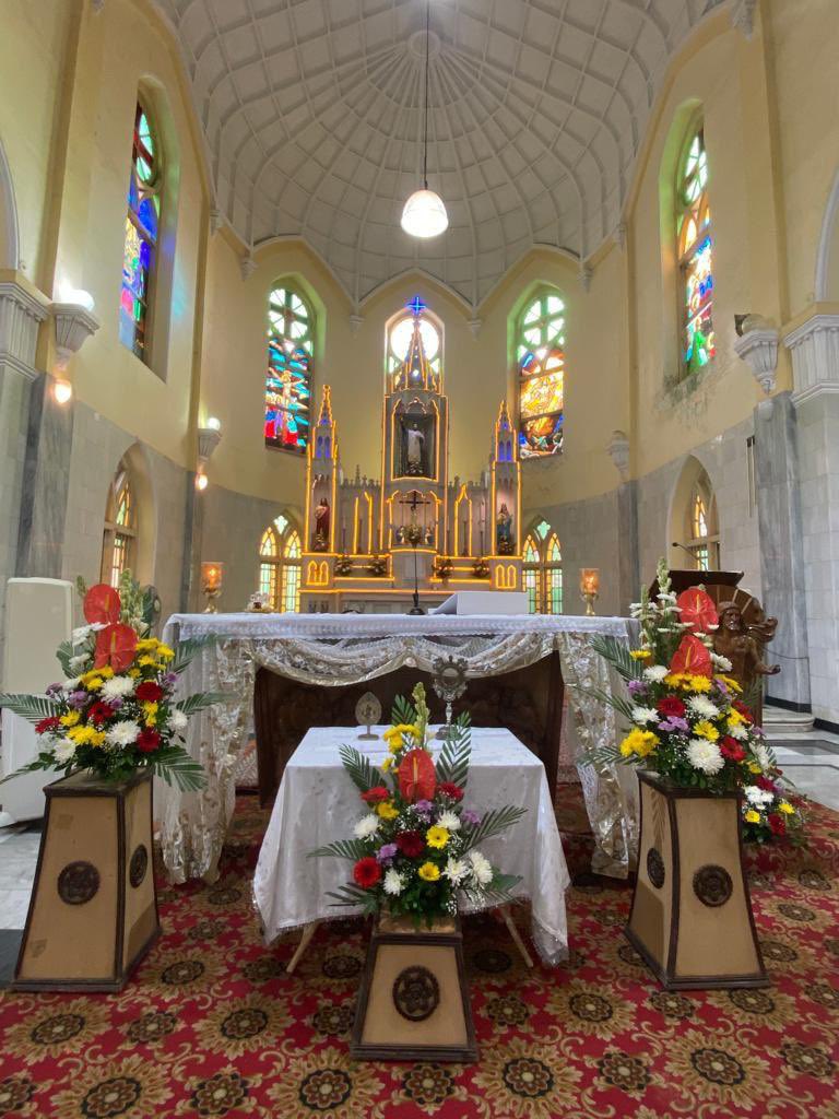 KnottedBraid's tweet photo. Happy feast. May the โGoencho Saibโ keep all of us blessed and safe. Amen. ๐๐ผ #goa #happyfeast #sfx #decemberthethird #basilicaofbomjesus #secathedral https://t.co/gpcCpqcH0m