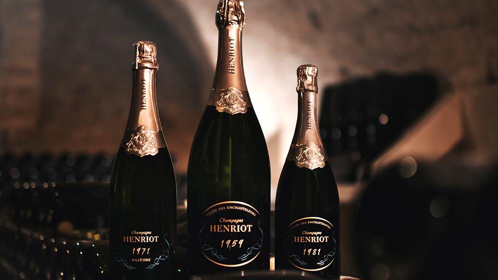Henriot Unveils a Collection of Rare Vintage Champagne Dating as Far Back as the ’50s by <a href="/RobbReport/">RobbReport</a> bit.ly/31pn8S6 #champagne <a href="/Champagne/">Champagne</a> <a href="/ChampVignerons/">ChampagneVignerons</a> <a href="/dallaswinechick/">dallaswinechick</a> <a href="/sparklingwinos/">Sparkling Winos</a> <a href="/sparklingonline/">boris maskow</a> <a href="/DemiCassiani/">Demi Cassiani</a> <a href="/DaChampagneSpot/">The Champagne Spot</a> <a href="/EricAsimov/">Eric Asimov</a> <a href="/Cellarmistress/">Grace Hoffman</a>