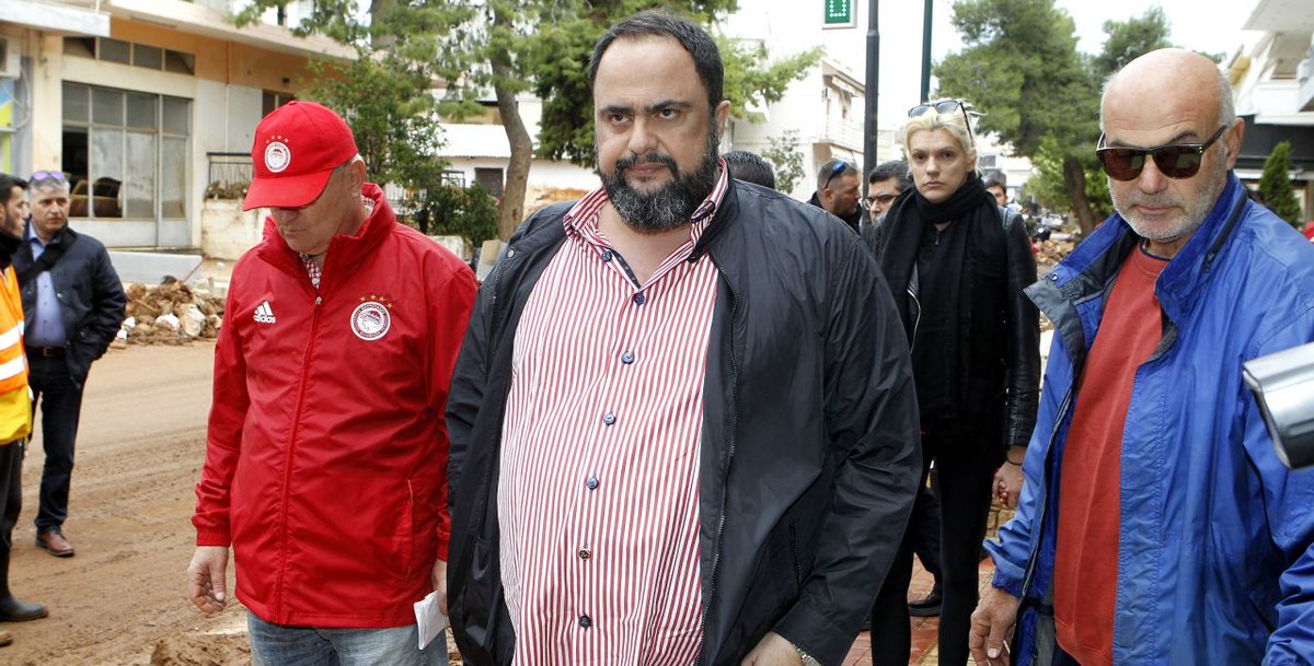 MariaLykoura's tweet photo. Η Σάσα Σταμάτη και οι μπράβοι πλαισίωναν τον Μαρινάκη στη Μάνδρα, αλλά -ξέχασα- τότε ήταν ευεργέτης και αλληλέγγυος.... Τώρα γίνανε όλοι μαζί θεατρόφιλοι...
#ζαραλικος #με_τον_ζαραλικο #Σταματη https://t.co/D9Ub4JPJRz