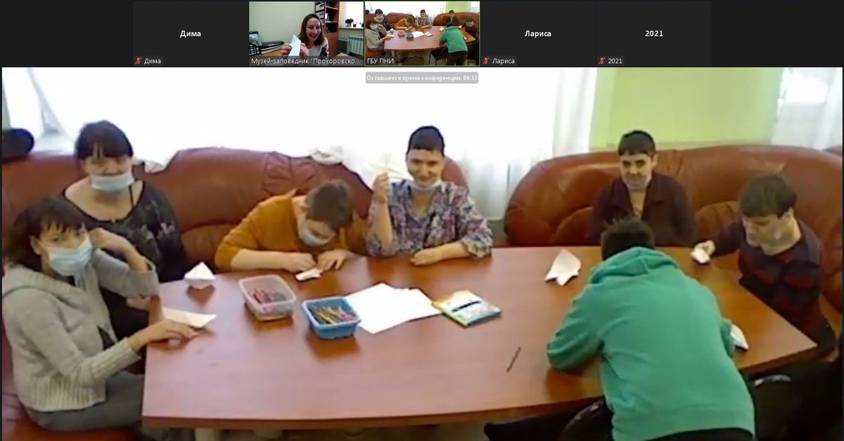 2 декабря 2021 года на площадке zoom музея-заповедника "Прохоровское поле" в рамках проекта "Простыми словами" было проведено занятие, посвященное советским конструкторам и их знаменитым разработкам. В ходе занятия ребята узнали о танках, самолетах и их создателях.