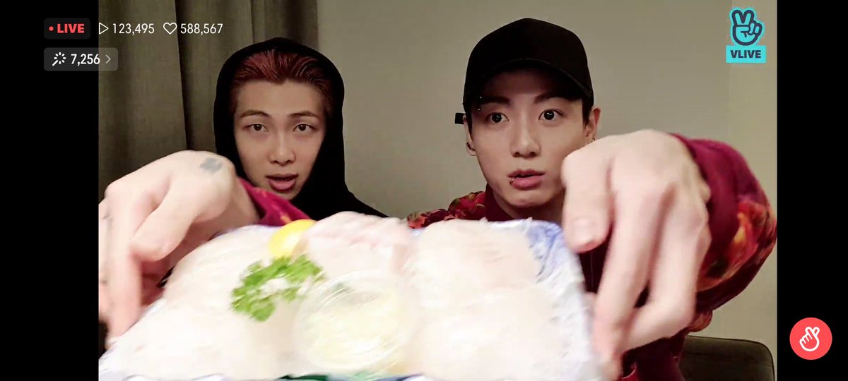 jjk1___97's tweet photo. NAMKOOOOK 😭😭💜💓
#whatiswork🥲 https://t.co/bY9pvB3FZ2