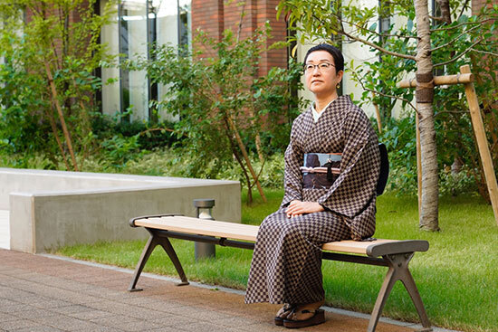 musashino_univ's tweet photo. 【#研究者紹介】

▶️藤本 かおる 准教授
▶️グローバル学部・日本語コミュニケーション学科
▶️日本語教育における #ICT を活用した遠隔教育を研究
▶️普段から #着物 を着て、授業も行う

詳細はこちら👇
https://t.co/sH1y8LfaCz https://t.co/xg9mTGytHW