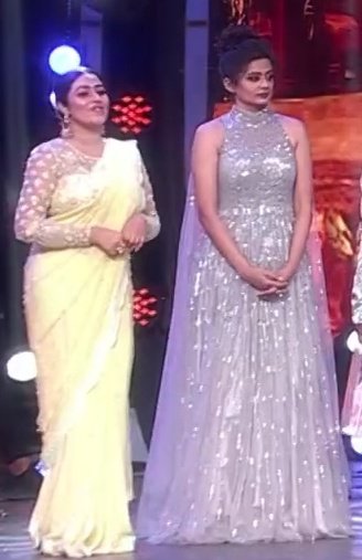 Image Poorna New (Shamna Khasim): The Talented and Glamorous Malayalam Actress | iiQ8 heroine