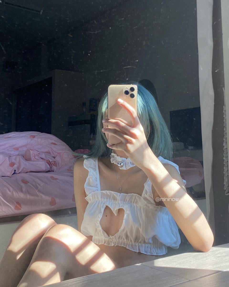 mininow_'s tweet photo. A cup🧤💖 https://t.co/EMjbxYaUUd