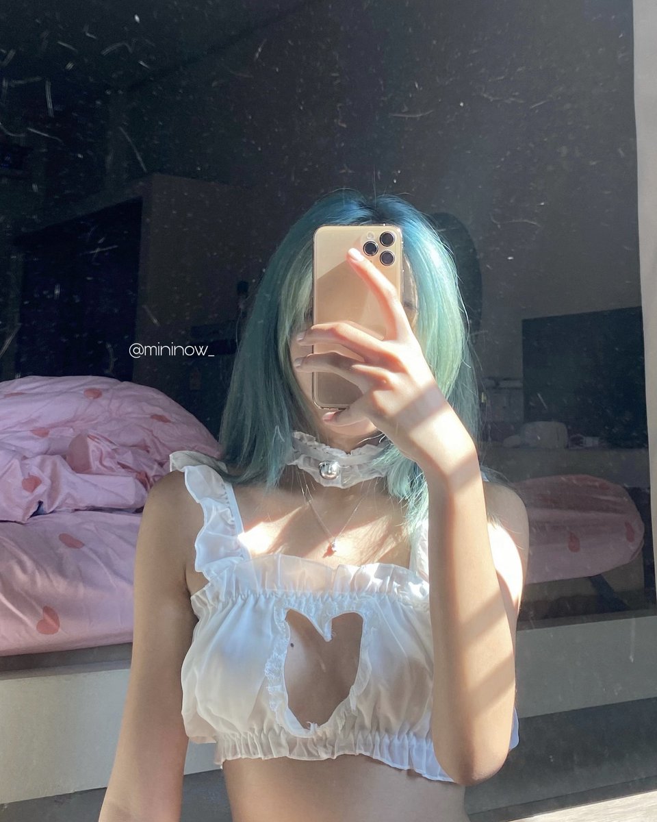 mininow_'s tweet photo. A cup🧤💖 https://t.co/EMjbxYaUUd