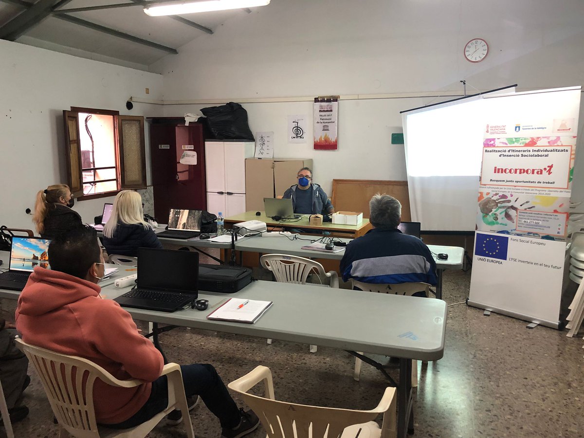 👩🏻‍💻👨🏽‍💻Durant el mes de novembre, s'ha dut a terme un curs d'alfabetització informàtica. Un curs que des de l'Ajuntament de Tavernes de la...
📰Continua llegint la notícia al següent enllaç.⬇️⬇️
incorporattavernes.es/?p=1626
<a href="/AjunTavernesV/">Ajuntament Tavernes de la Valldigna</a>