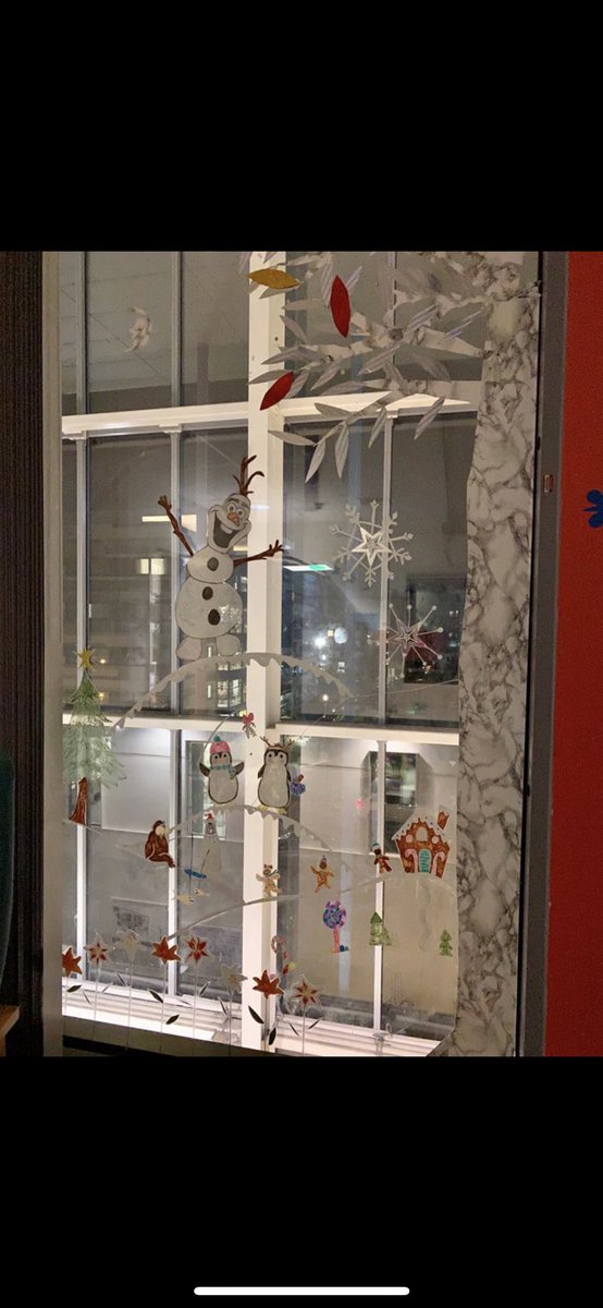 Christmas preparations on ward 83. Trying to make the ward as Christmassy as we can for our long term patients who can’t be at home this year. #Xmasstaffwellbeing #RMCH🎄2021 <a href="/RMCH_Ward83/">RMCH Ward 83</a> <a href="/RMCHosp/">RMCHosp</a> <a href="/MFTnhs/">MFT NHS</a> <a href="/MFT_PatientExp/">Patient Experience</a>