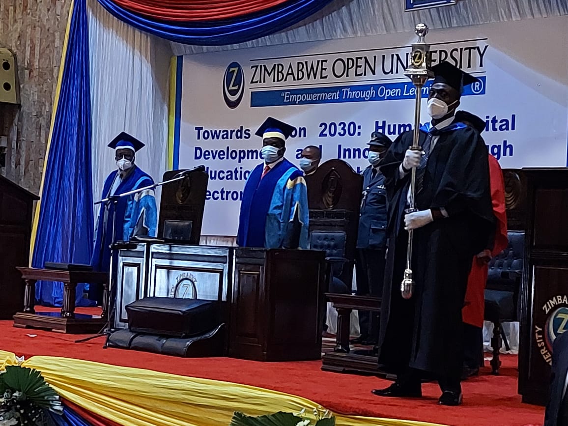 InfoMinZW's tweet photo. HE President @edmnangagwa has arrived at Harare International Conference Centre (HICC), marking the beginning of the #ZOUgraduation ceremony proceedings https://t.co/4dfyuKPW5W