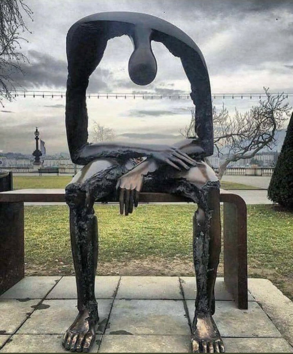 #Fridaymotivations Loneliness can be an emptiness waiting to be filled. #KindnessMatters #communications #December2021