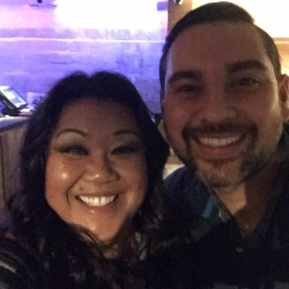 laarnid1's tweet photo. First stop tonight @namicsocal Holiday Soirée — awesome to see this young man, a favorite @nbcuPageProgram success story, keep soaring, @ucfoda713! 🙌🏽

Thank you @MrsFishLA for the hospitality — super cool to see a fish tank high above 👀

#NBCalumni #NAMIC #RepresentationMatters https://t.co/c84xRJVFD6