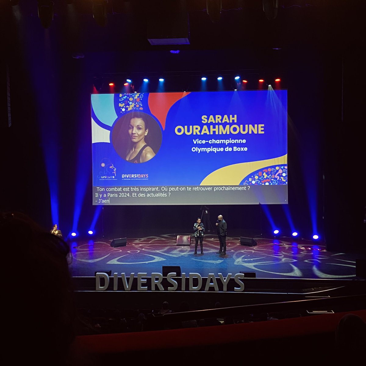 FSyllaaa's tweet image. Hier soir avait lieu Uniques par @diversidays, c’est beau de célébrer toutes cette diversités. 

Deux femmes m’ont particulièrement inspiré et marqué par leur parcours et leur engagements : 
@ksontwitt et  @SarahOurahmoune 
 
👏🏿👏🏿👏🏿

#Diversity #inclusion #diversidays #feminist