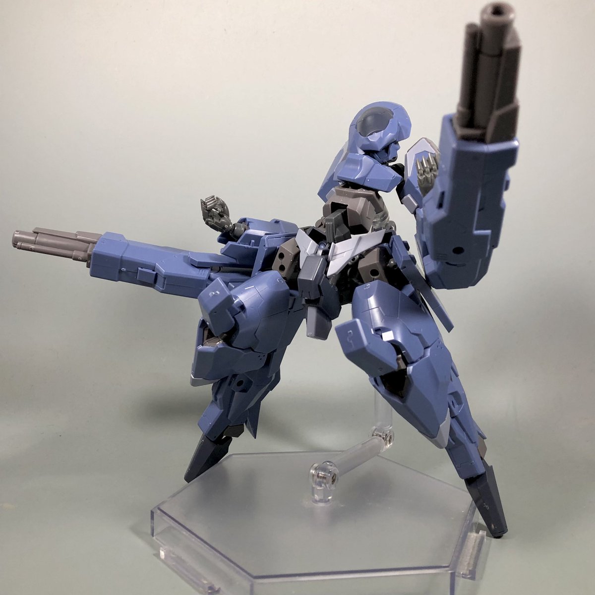 女の人のオブジェ ロックマンゼクスで、この魔女の人形ってどうするん