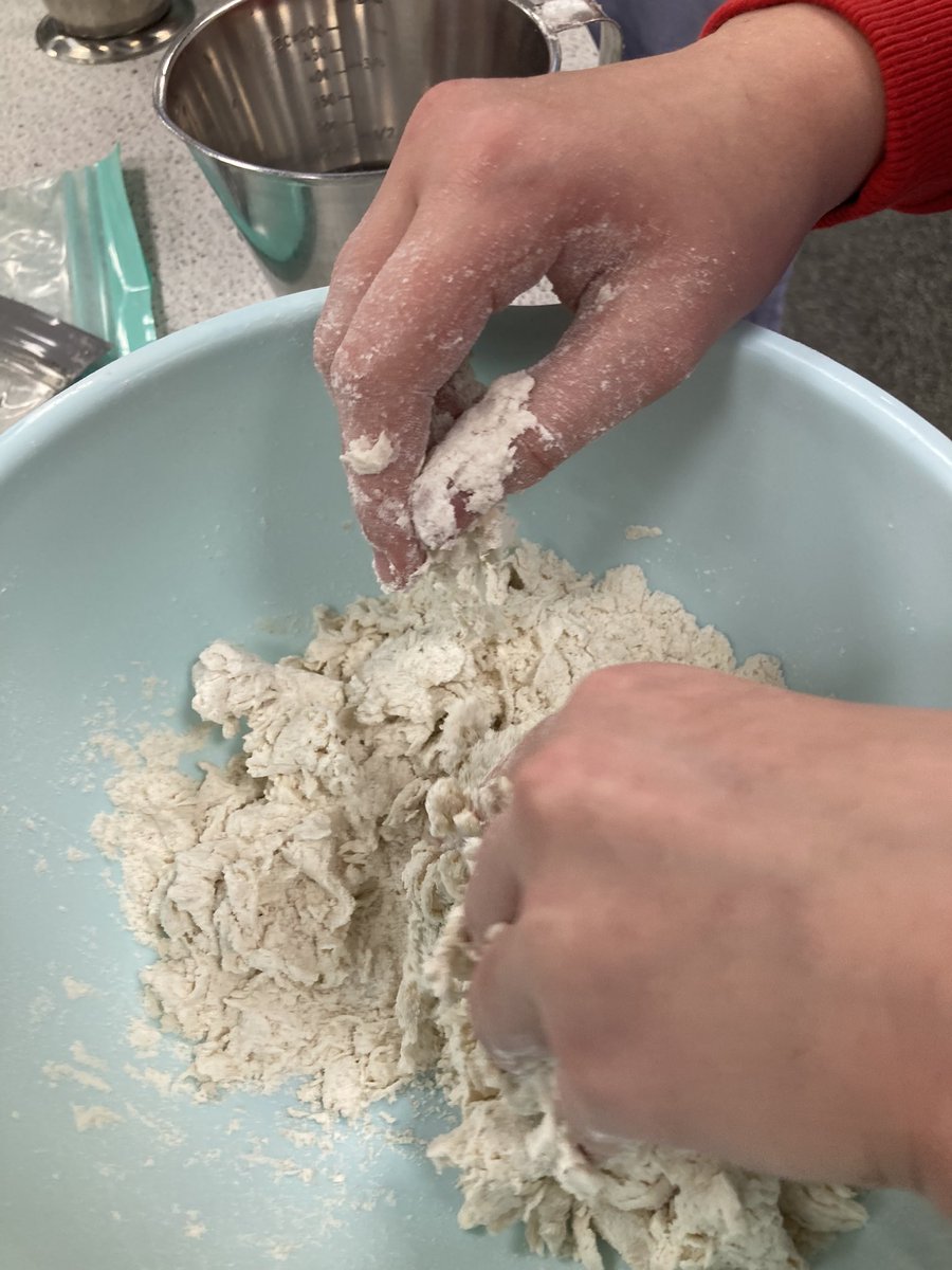 EHSDesignTech's tweet image. Wonderful work from our Y7s making and baking plaited breads. Fantastic skills development. No need to buy a loaf this week parents #skills #bread #foodandnutrition