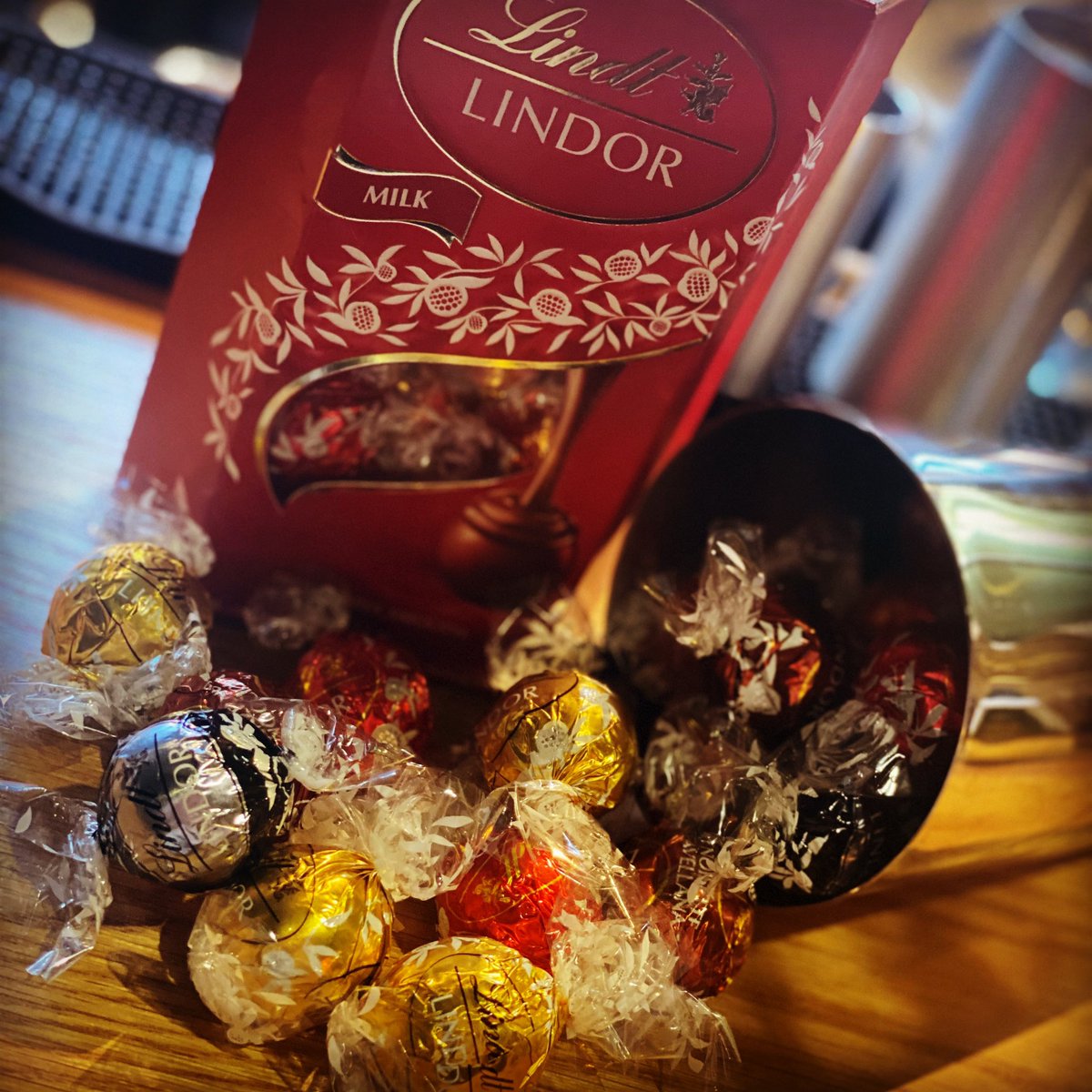 Nook the bar (@bar_nook) on Twitter photo It’s not Christmas until we start handing out @lindtuk chocolate balls to everyone who joins us!
Merry Christmas
#kelham #kelhamisland #kelhamislandlife #sheffield #sheffieldissuper @krynklspace @thisiskelham <a href="/thisissheff_/">This Is Sheffield</a> #cocktails #weekend #friday It’s not Christmas until we start handing out @lindtuk chocolate balls to everyone who joins us!
Merry Christmas
#kelham #kelhamisland #kelhamislandlife #sheffield #sheffieldissuper @krynklspace @thisiskelham <a href="/thisissheff_/">This Is Sheffield</a> #cocktails #weekend #friday