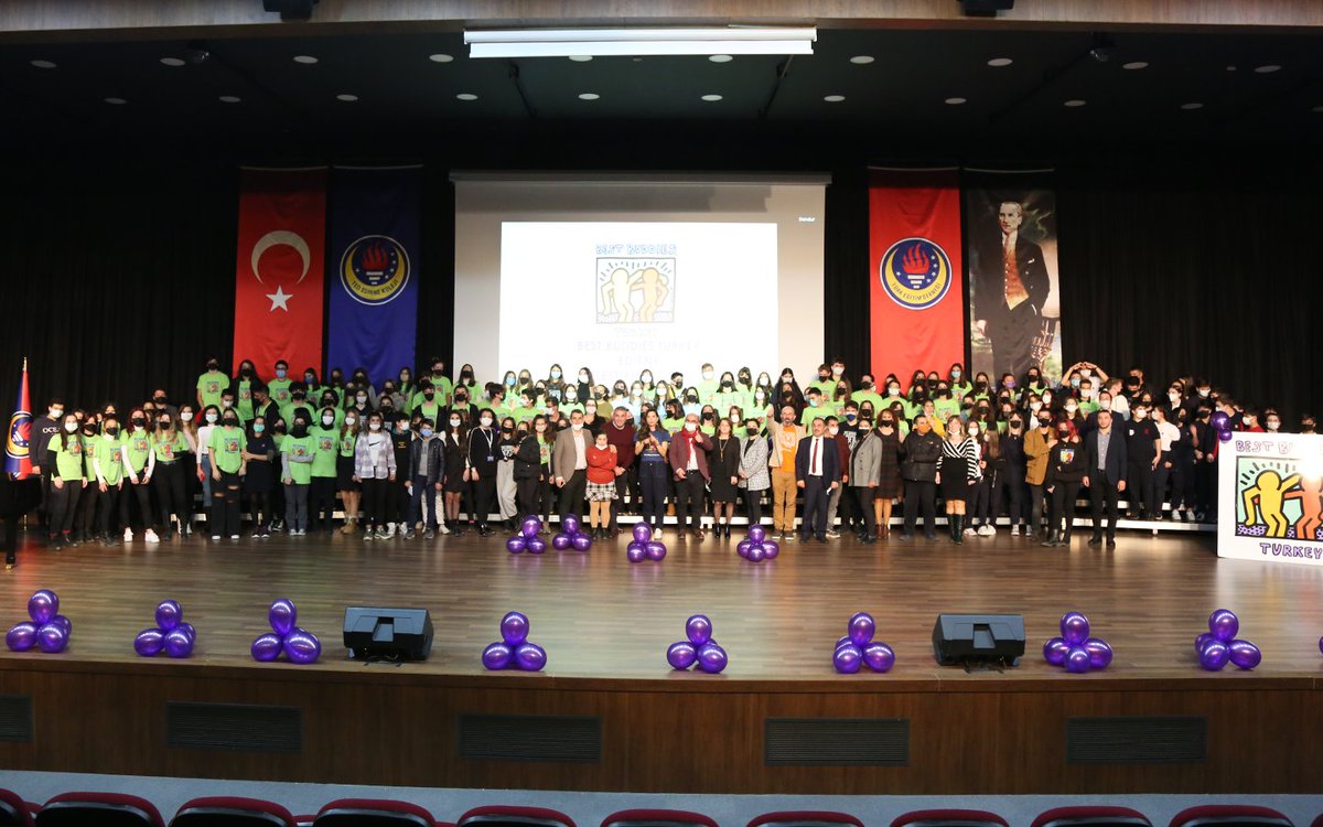 #DünyaEngellilerGünü'nde anlamlı bir törene ev sahipliği yaptık. @bestbuddiestr 8. Eşleştirme Töreni okulumuzda gerçekleşti. Yeni arkadaşlıkların temeli atıldı. Gönüllü öğrencilerimizi kutluyor, arkadaşlıklarının uzun yıllar sürmesini diliyoruz. #DünyaEngellilerGünü kutlu olsun.