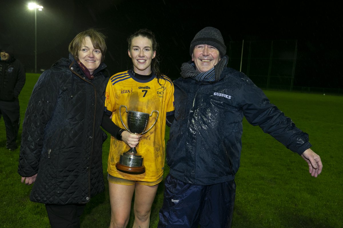 DCUDocEirGAA's tweet photo. On a night when so many people watched from their cars on the banks at the side of the pitch we would like to thank all supporters, family &amp; friends for travelling from across the country on such a bleak night. @NaomhCiaranLGFA @ClontarfGAAClub @CualaCLG https://t.co/BpvIWlzMAT