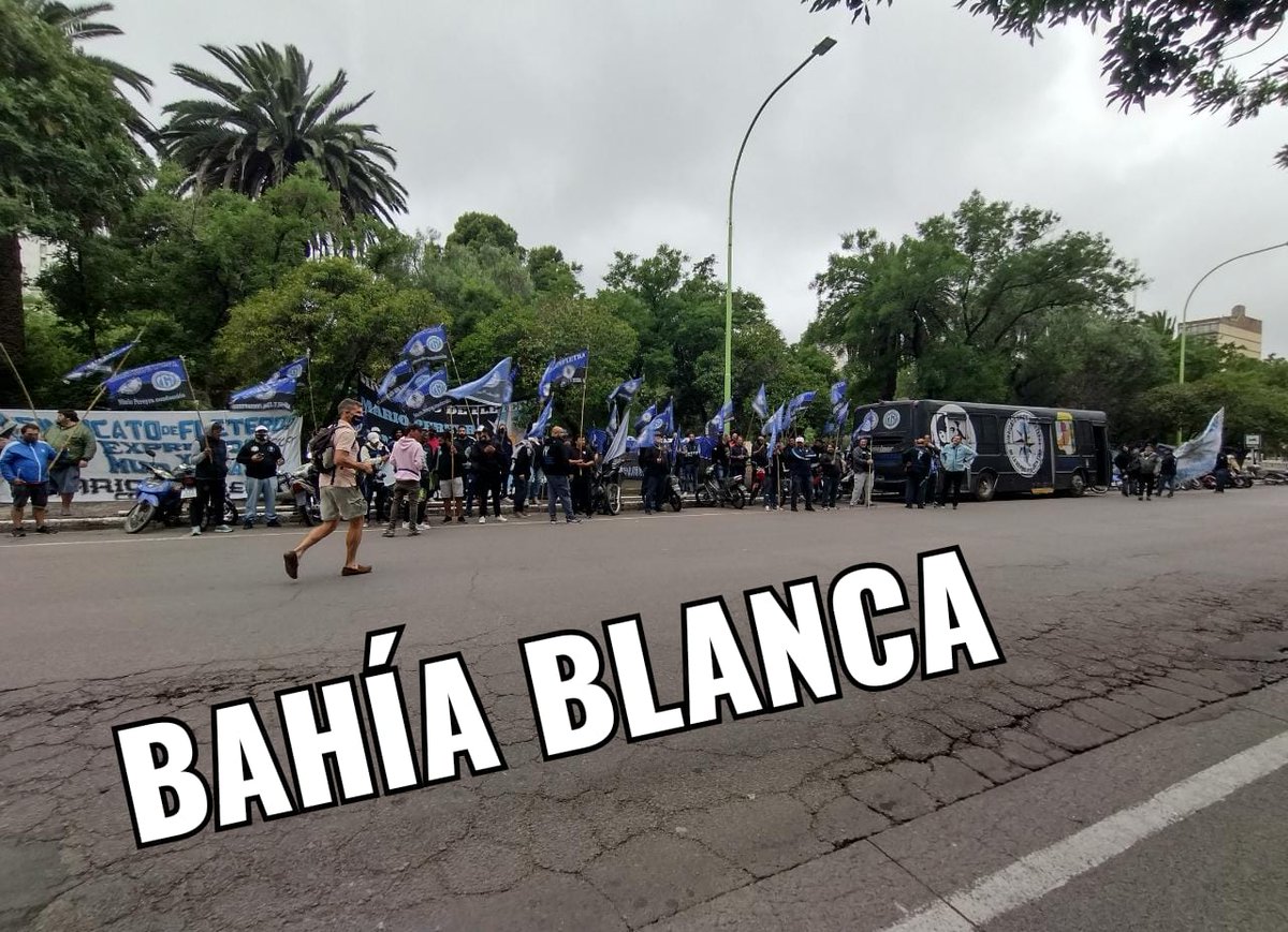 lopezoseb's tweet photo. En el ultimo día del juicio a los delegados de @siunfletraok en Bahía Blanca el fiscal Mauricio del Cero se tomó licencia por dolor de panza¡ #corrupcionjudicial @labrujula24 @telefebahia @InfoGremiales @Radio10Bahia @MartinSoria_ @CFKArgentina @MundoGremial @PabloHMoyano https://t.co/nvuc43gHS0