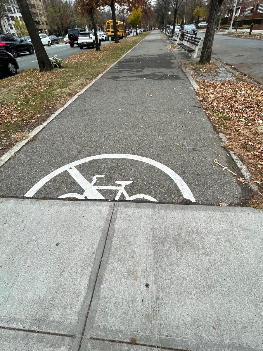 OPSNeighbors's tweet image. New York Department of Transportation fails to protect pedestrians on Ocean Parkway. Pedestrian lane us overrun with bikes +scooters zooming into walkers+ runners. A few haphazardly placed signs and remnants of painted warnings are not enough. #Brooklyn #ProtectOPpedestrians