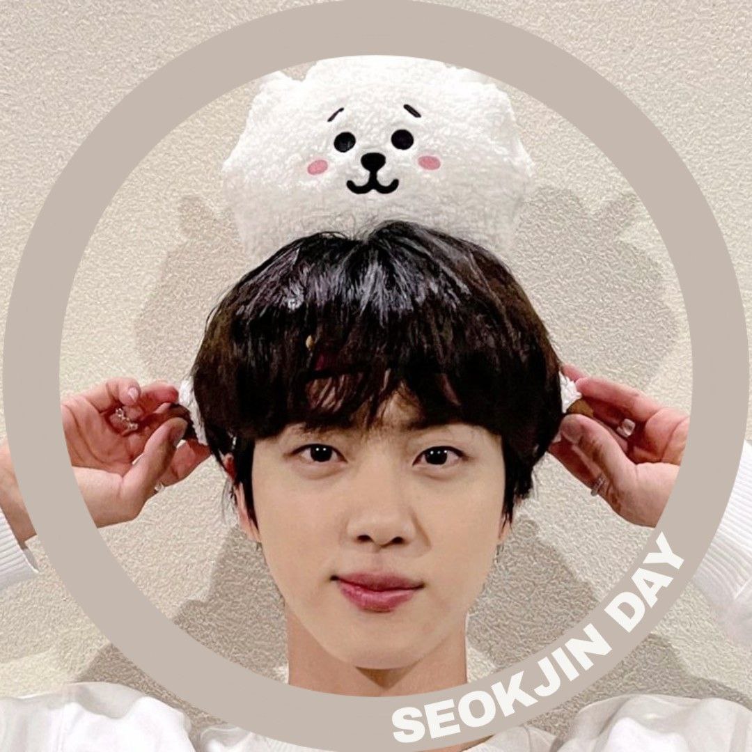 taephile30's tweet photo. Guys here are some edits for jin day💜
Change your dp and Background💜 https://t.co/N5XgDn4B4M