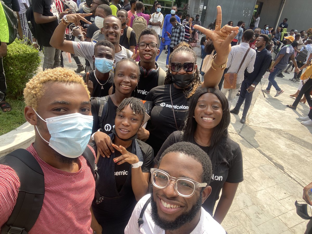 semicolonafrica's tweet image. We’re live at #DevFestLagos2021
