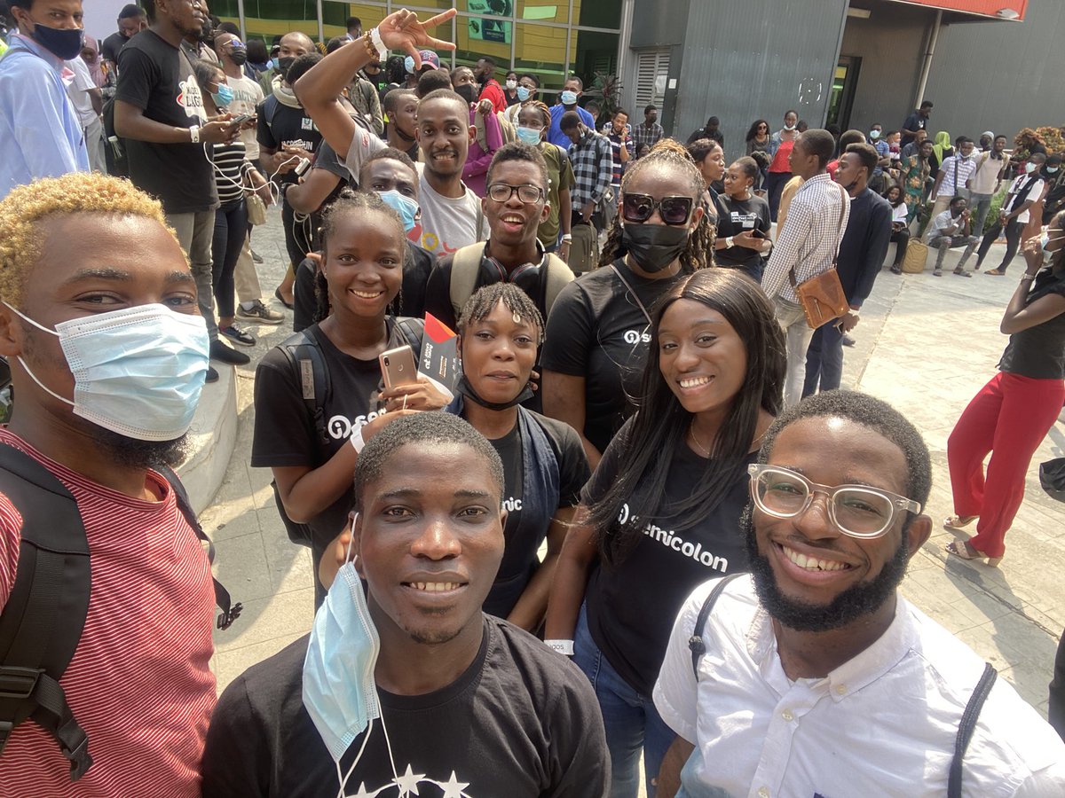 semicolonafrica's tweet image. We’re live at #DevFestLagos2021