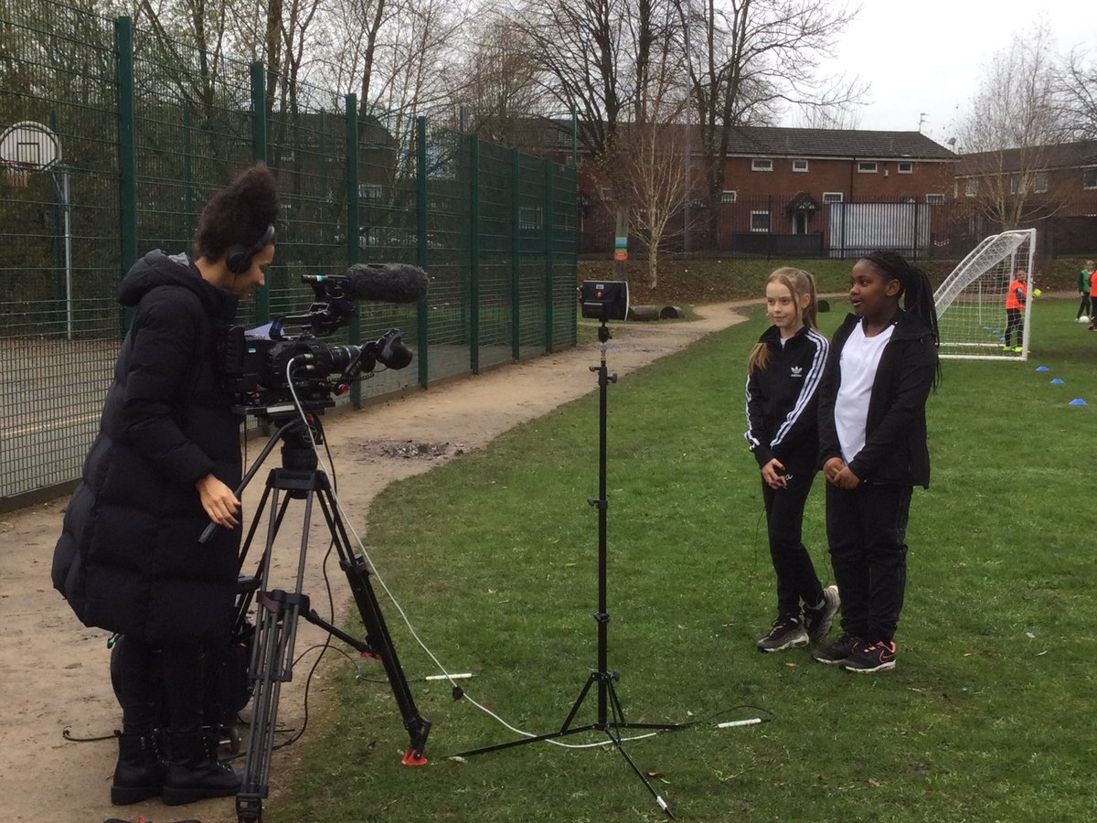 PERiverView1's tweet image. Our Year 6 football team were interviewed today by @BBCNewsround about the importance of girls/women’s football and how they feel about taking part in the sport.The development of the sport is absolutely amazing and the girls did our school really proud.Well done ⚽️⭐️ @Lionesses