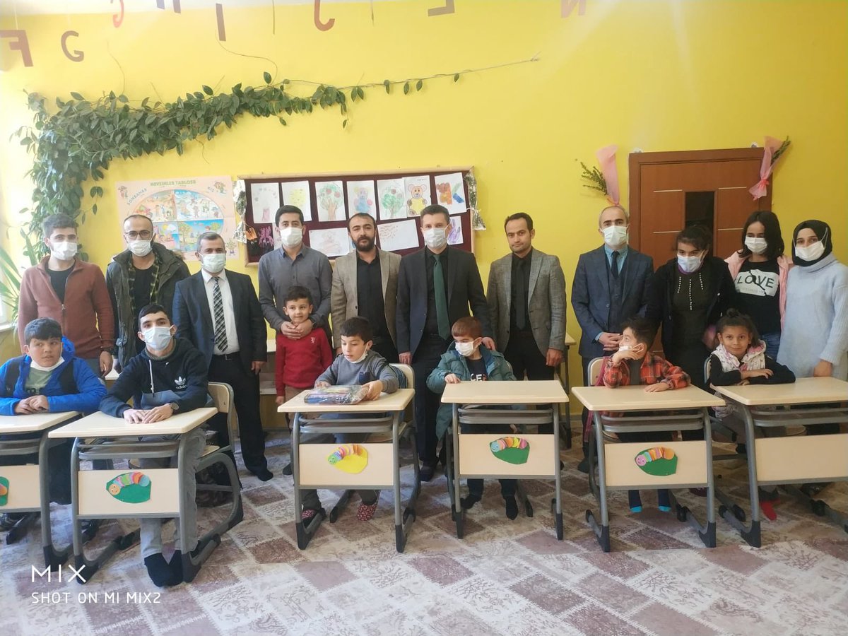 İl Milli Eğitim Müdür Yardımcımız Sn.Ali KORKMAZ ve Şube Müdürlerimiz, 3 Aralık Dünya Engelliler Günü dolayısıyla, özel çocuklarımızla bir araya geldiler.

#3AralıkDünyaEngellilerGünü

<a href="/tcmeb/">Millî Eğitim Bakanlığı</a> <a href="/aebilgili/">Ahmet Emre Bilgili</a> <a href="/idrisakbiyik/">Dr. İdris AKBIYIK</a> <a href="/BilalGur30/">Bilal GÜR</a> <a href="/AliKorkmaz30/">Ali KORKMAZ</a>