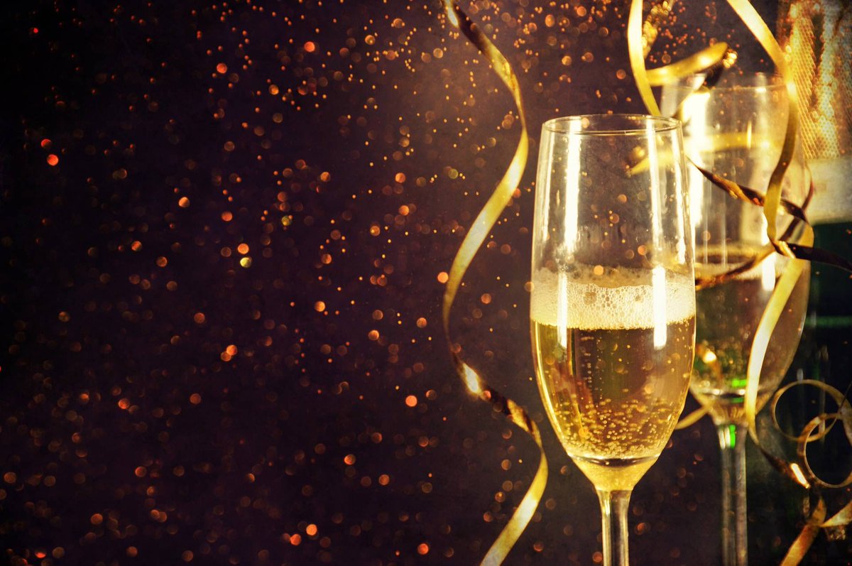 LittleoverLodge's tweet photo. Have you booked your table for Boxing Day yet? Call us now on 01332510161 to book your table #BoxingDay #Derby #GastroPub https://t.co/3rTZpsMyRt https://t.co/sl63BmHgDY