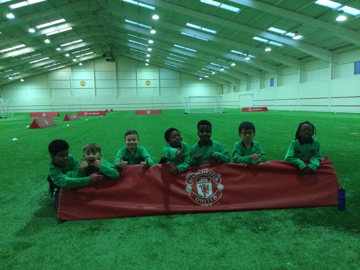 PERiverView1's tweet image. Well done to our year 4 football team who took part in the Manchester United tournament yesterday at The Cliff. They had a brilliant time 😀⚽️ @MU_Foundation