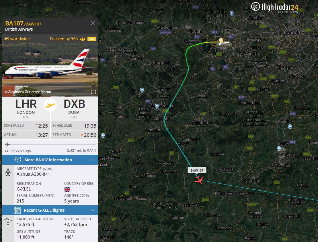 AirportWebcams's tweet photo. LIVE: @British_Airways has resumed Airbus A380 service to Dubai from London Heathrow, replacing A350 & Boeing 777.
Track G-XLEL on #BA107: https://t.co/NatCoa2Tpk @flightradar24 https://t.co/RJw9HezJsN