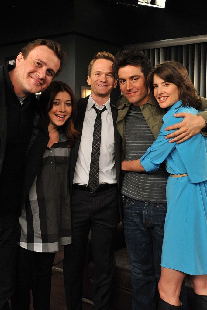 MovieGrafMG's tweet photo. Friends, Modern Family ve HIMYM, 31 Aralık’ta Netflix’ten kaldırılıyor. Bu üç diziden biri yarım kaldıysa Netflix’te bitirmek için son fırsatlar. https://t.co/9sOsV6y2hR
