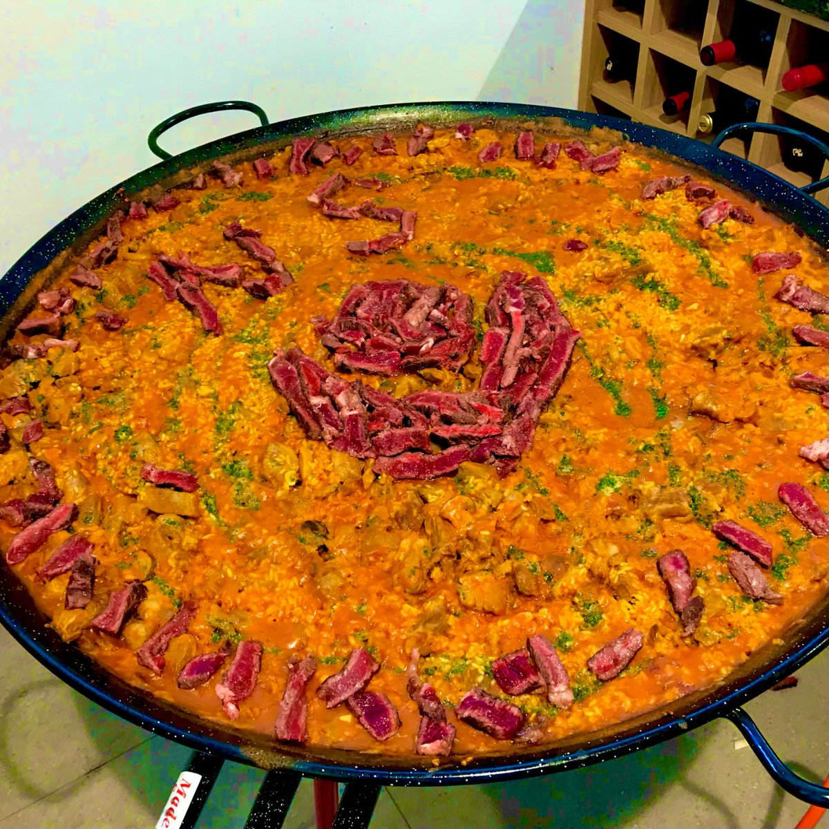 NaturalSystemsD's tweet photo. Hace poco volvimos a celebrar nuestras famosas Paellas Natural Systems.
Fue un día de convivencia para recordad, ¡tenemos que repetir!
Por cierto, estaba riquísima.
#horticultura #horticulture #team #powerfulteam #equipazonatural #equipo #ViernesNatural https://t.co/GCZjiaJ2ef