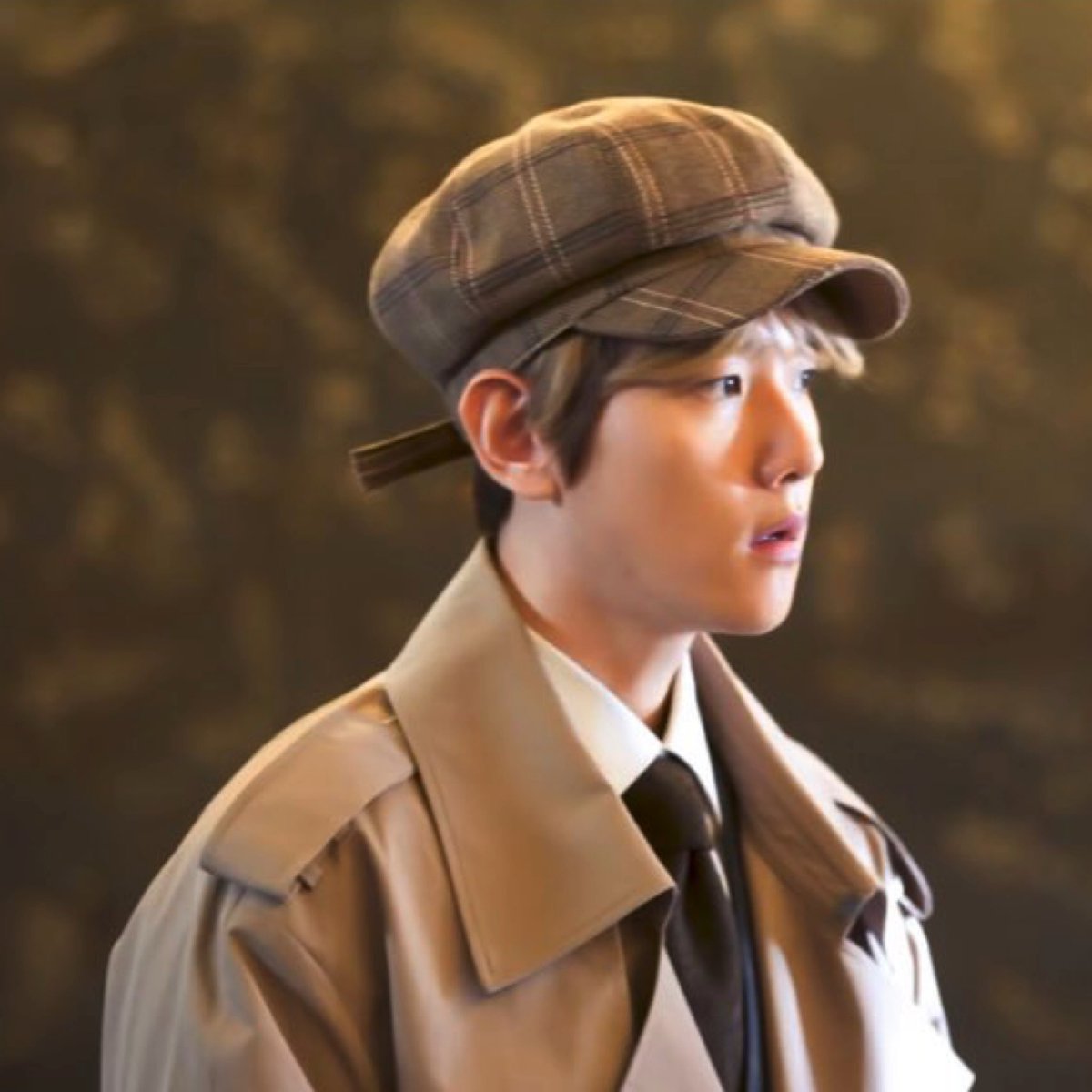 secretsplaces's tweet photo. — chanbaek au 

Menjadi seorang penyiar radio dan mendapat julukan "si ganteng" sepertinya tak terlalu spesial. Tapi mengapa jika Azkiela yang mengatakan nya, seolah ia tengah dibawa ke suatu masa yang syarat akan makna? https://t.co/xpJgcj4n0m