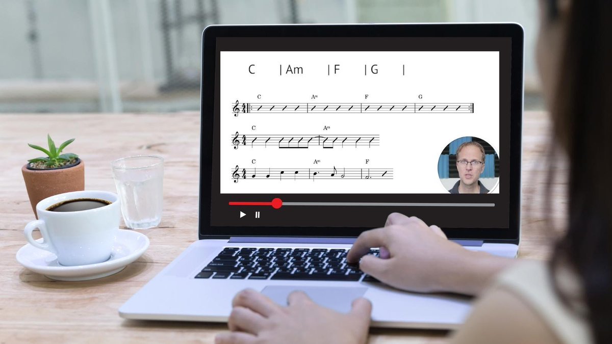 Ben je er zat van om altijd maar van noten te moeten spelen omdat je niks anders kan?  Leer nu het begeleiden vanaf akkoorden. Geen noten meer, maar rechtsreeks van akkoordsymbolen lezen en spelen.

Kijk op dirigentenacademie.nl/akkoord1 voor meer informatie.
