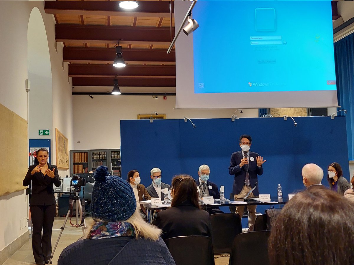 #Museopertutti: la #cultura e la bellezza sono un diritto per tutti. Il progetto al #castellosforzesco punta  a incentivare l'esperienza  della visita ai luoghi culturali alle persone con #disabilita intellettiva permettendo loro di percepire bellezza patrimonio. #accessibilità