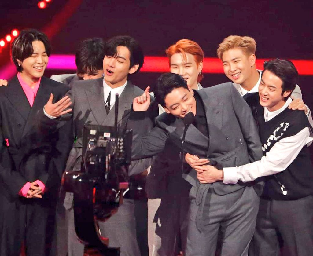 BTSDimpleInspector⁷🌱⟭⟬ᴱ ᴬᴿᴱ ᴮ⟬⟭ᶜᴷ ARIRANG ㉧㉣㉣ tweet media