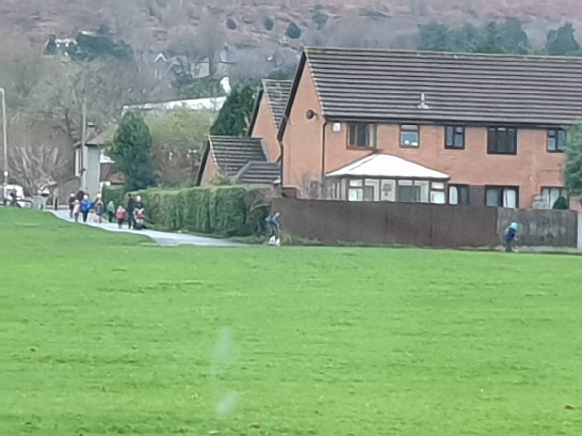 Ashlands Primary School/Sacred Heart in Ilkley this morning.  Staggering number of parents and children walking to school.  Children on scooters.  A65 is almost free of school traffic! All because we built a footpath.  See...if you build it, they will come.  Active Travel winners